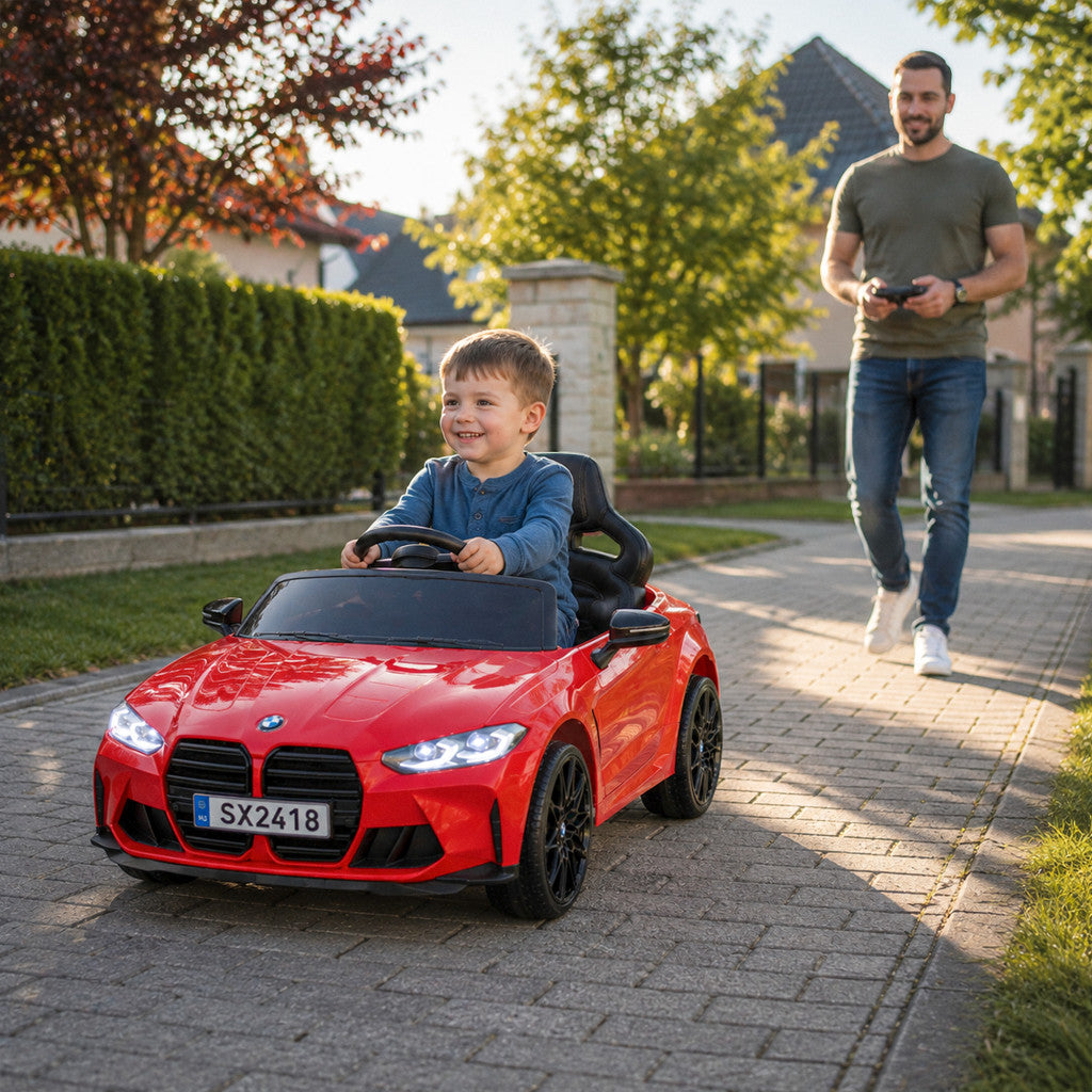 BMW M4 električni automobil u crvenoj boji Druga slika proizvoda